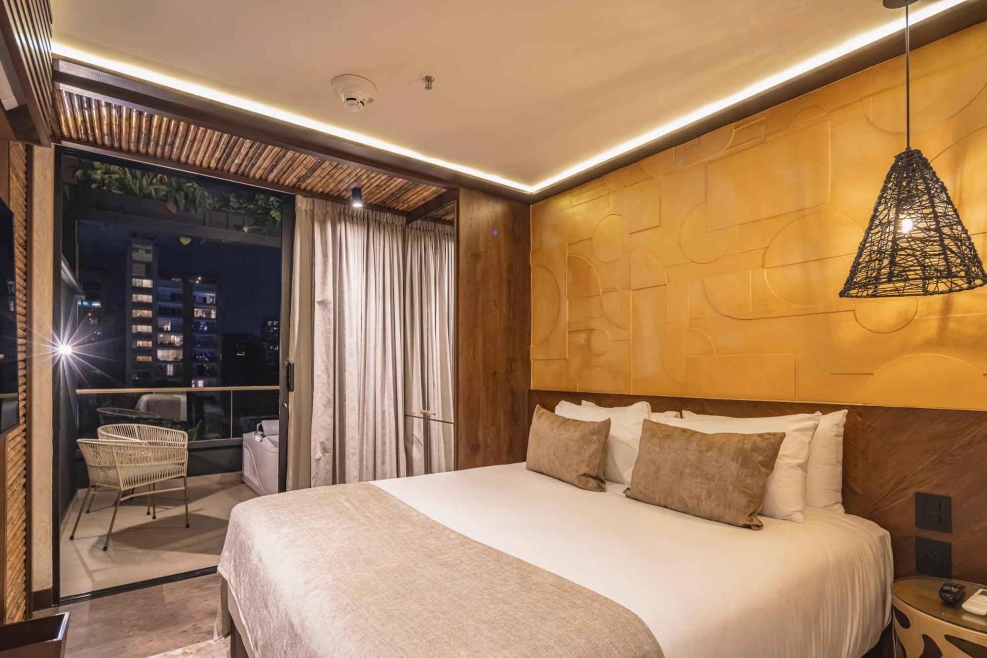 Golden Valley Hotel Μεντεγίν Εξωτερικό φωτογραφία