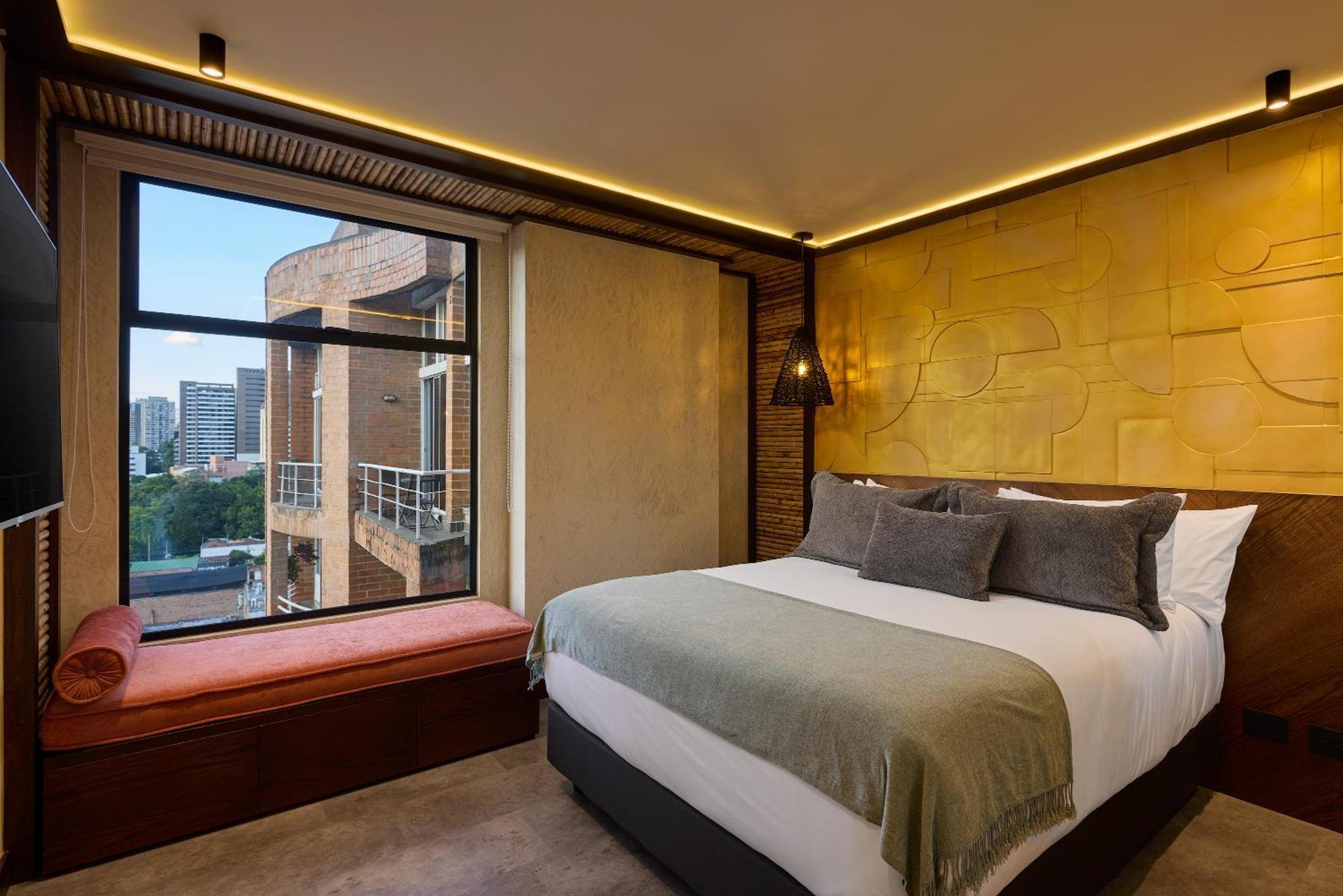 Golden Valley Hotel Μεντεγίν Εξωτερικό φωτογραφία