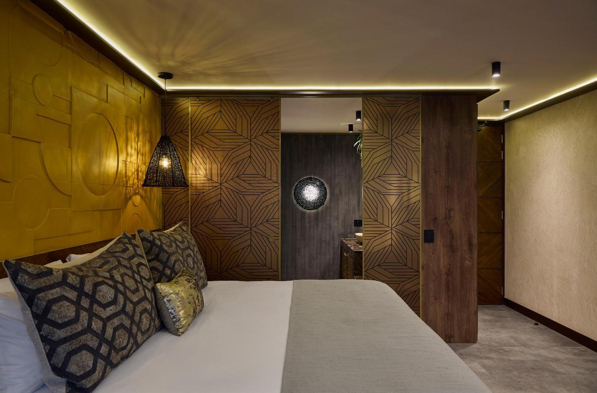 Golden Valley Hotel Μεντεγίν Εξωτερικό φωτογραφία