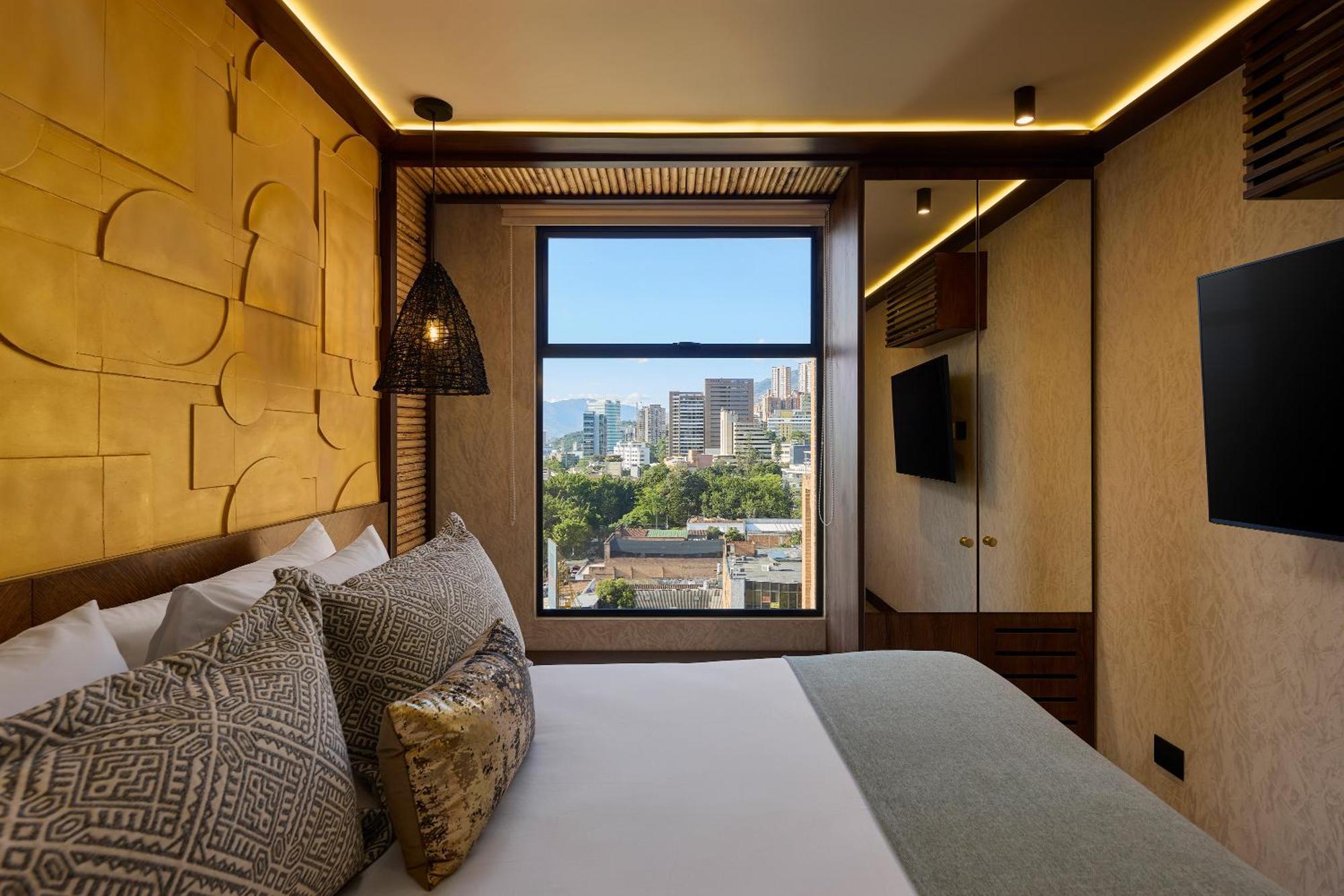 Golden Valley Hotel Μεντεγίν Εξωτερικό φωτογραφία